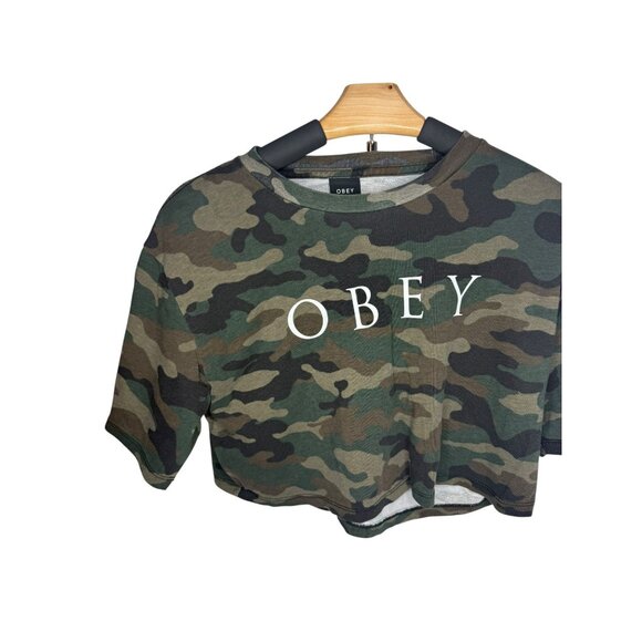 OBEY Camo Cropped Graphic T-Shirt – Streetwear - Picture 2 of 3
